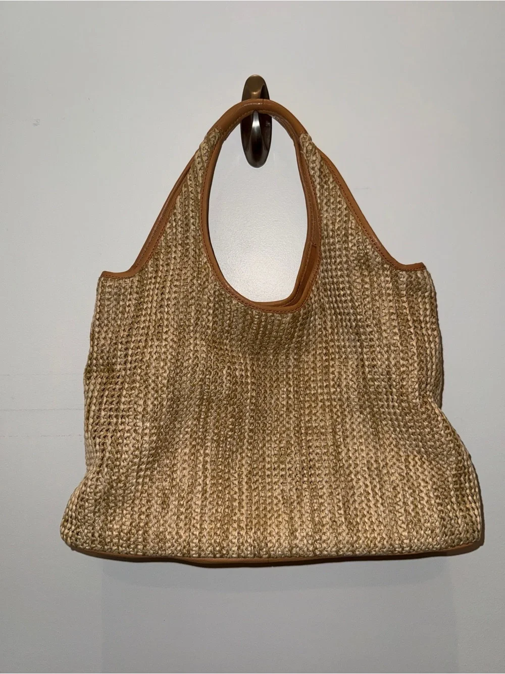 BANANA REPUBLICS Woven Raffia Straw Tote Bag with Tan Trim NWOT